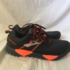Brand New Brooks Cascadia 13, Size 9.5